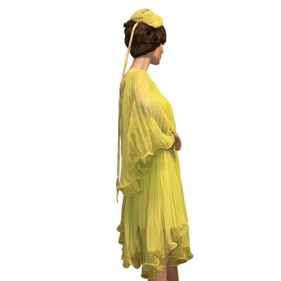 Vintage Miss Elliette Lime Chiffon Dress w/Matching Hat, Pleated Flutter Sleeve - Picture 5 of 10
